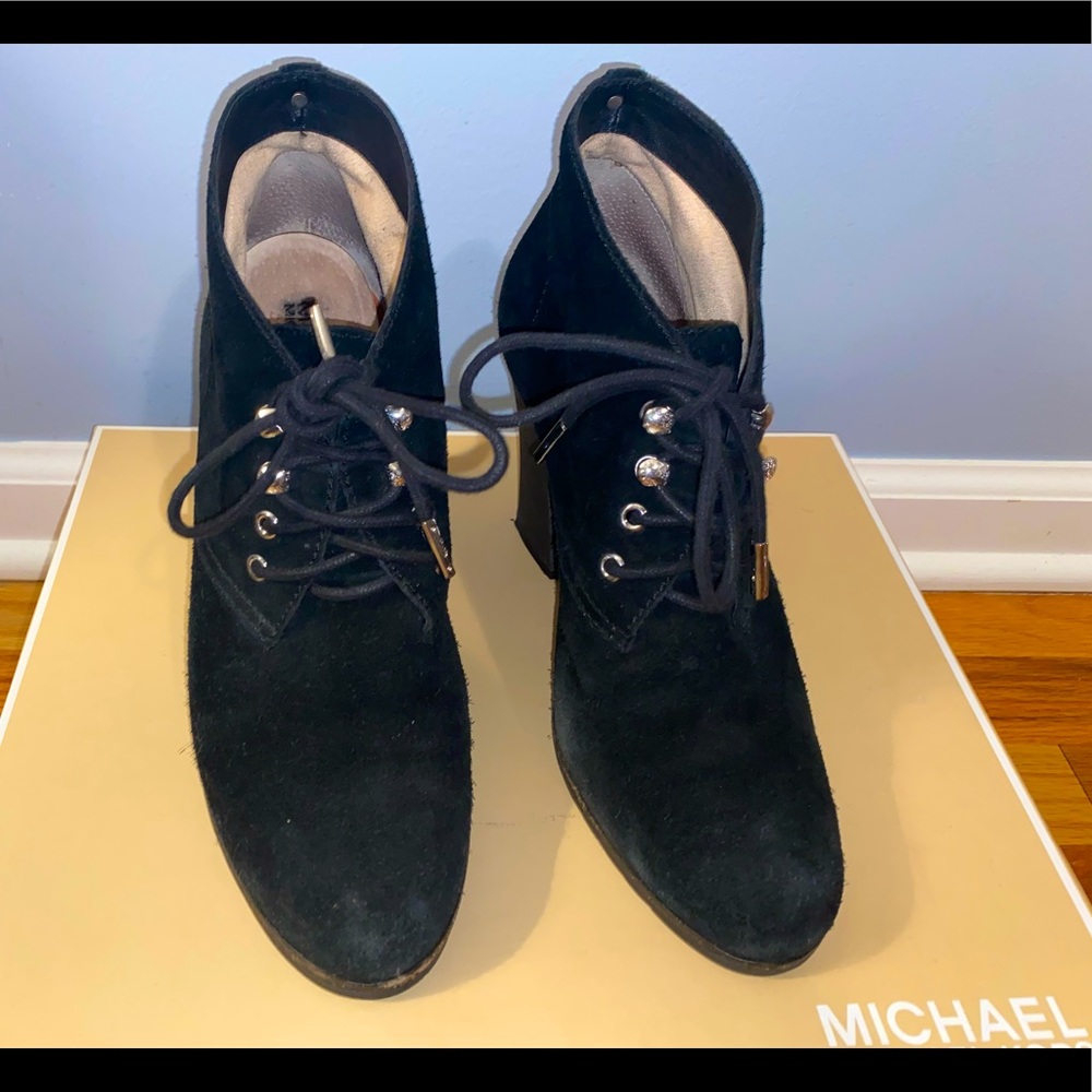 Micheal Micheal kors Elliot black suede booties